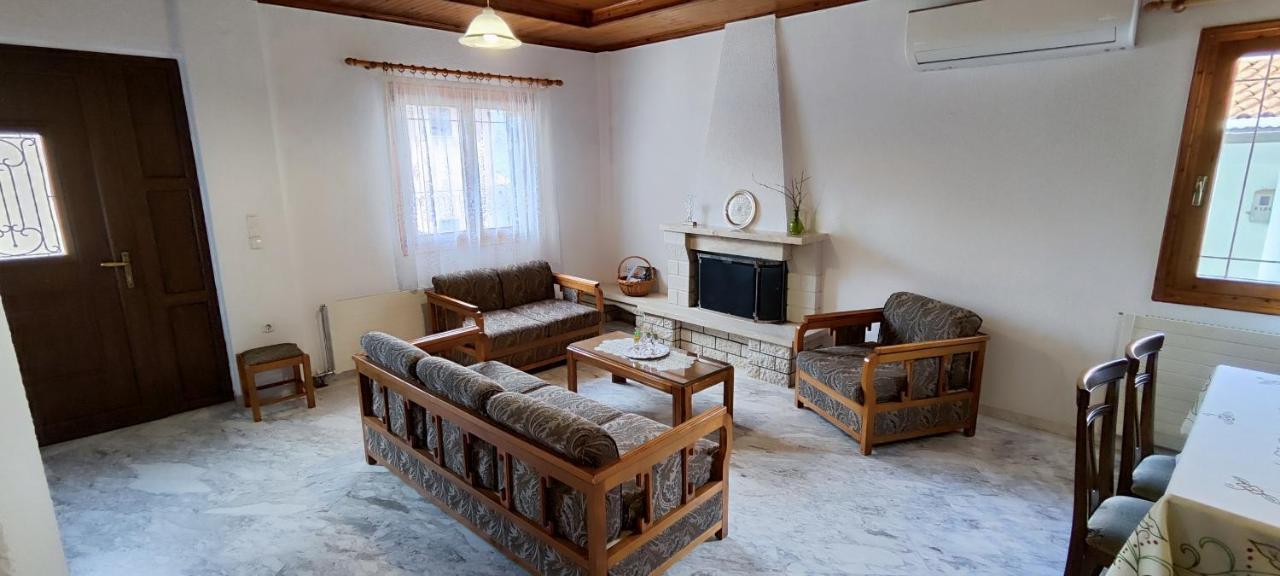 Апартаменты Theofania'S Marble House Meteora Кастракион Экстерьер фото